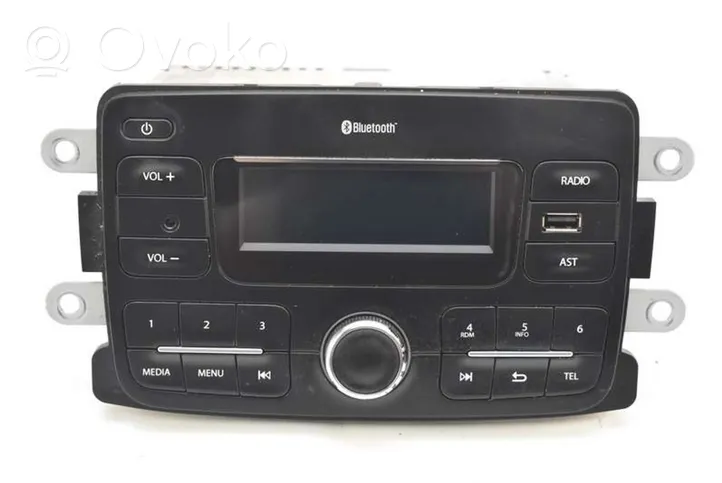 Dacia Dokker Radio/CD/DVD/GPS-pääyksikkö 281154759R