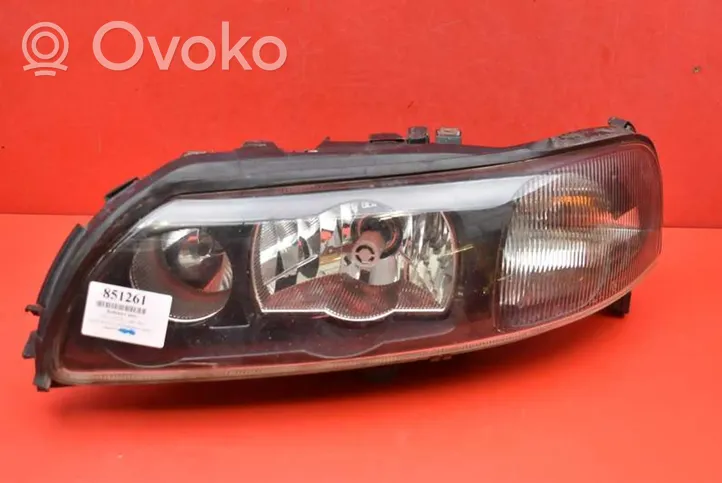 Volvo XC70 Phare frontale 30655905