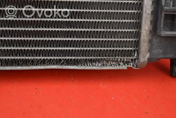 Opel Vectra C Radiateur de refroidissement 24418341