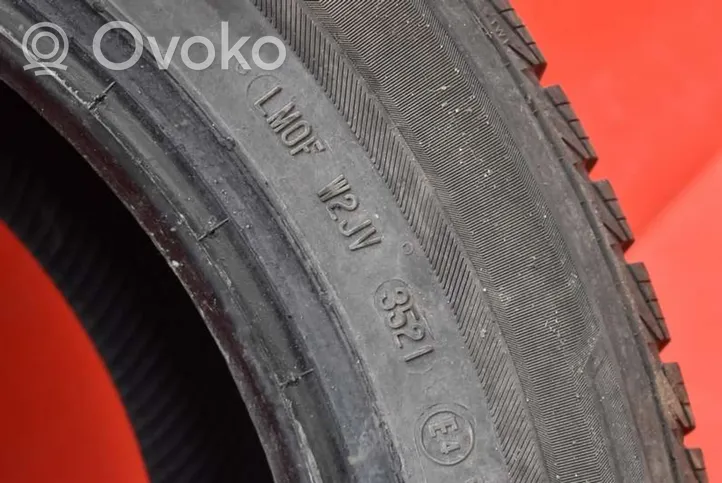 Toyota Avensis Verso R17 winter tire BARUM