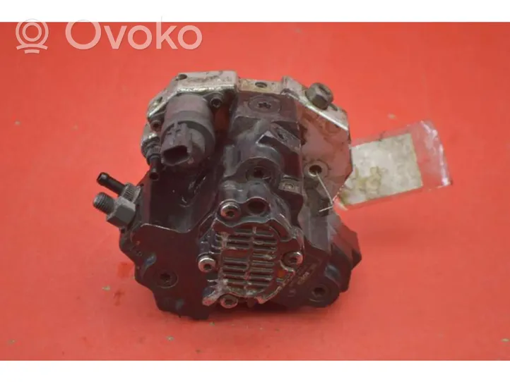 Volvo XC70 Pompe d'injection de carburant à haute pression 8689590