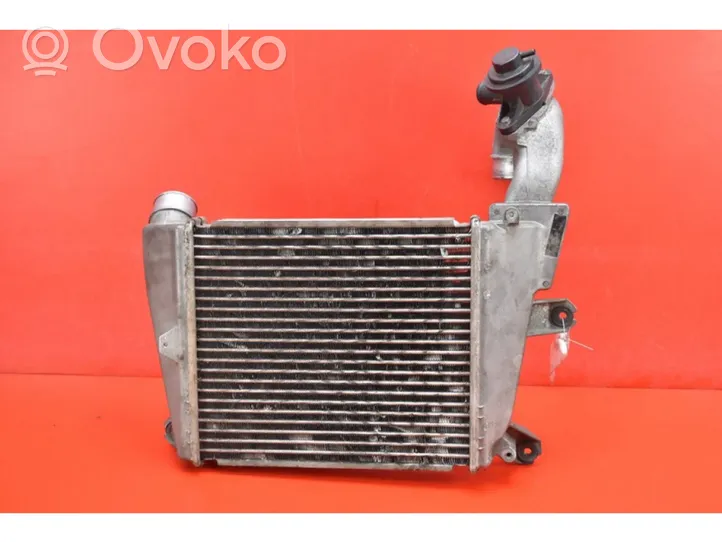 Mazda 6 Starpdzesētāja radiators 127100-2300