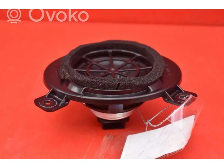 Audi Q7 4L Subwoofer 4L0035361