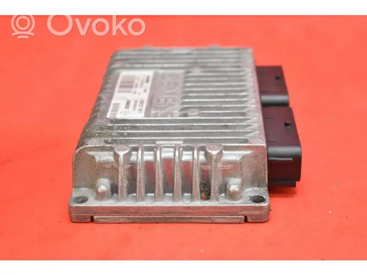 Renault Laguna II Komputer / Sterownik ECU silnika 8200211611