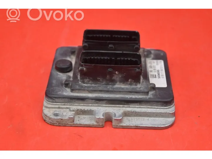 Opel Vectra B Komputer / Sterownik ECU silnika 90569370