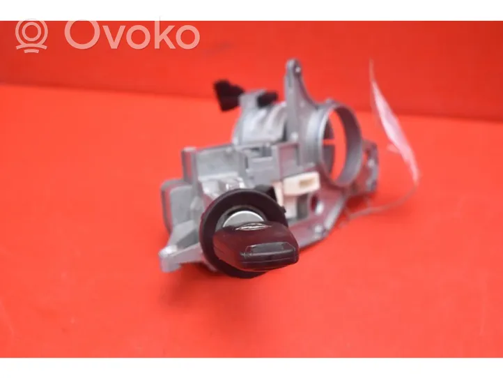 Opel Zafira B Ignition lock 2421430