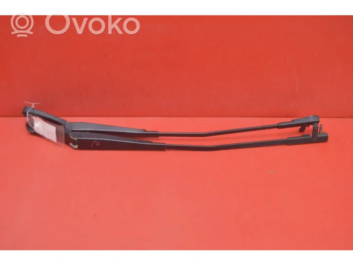 Volkswagen Golf IV Front wiper blade arm 5M0955409A