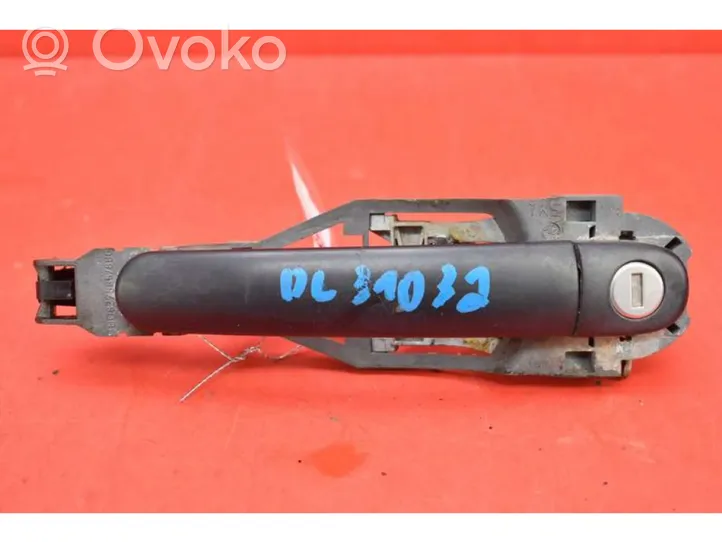 Volkswagen Golf IV Front door exterior handle 3B0837885