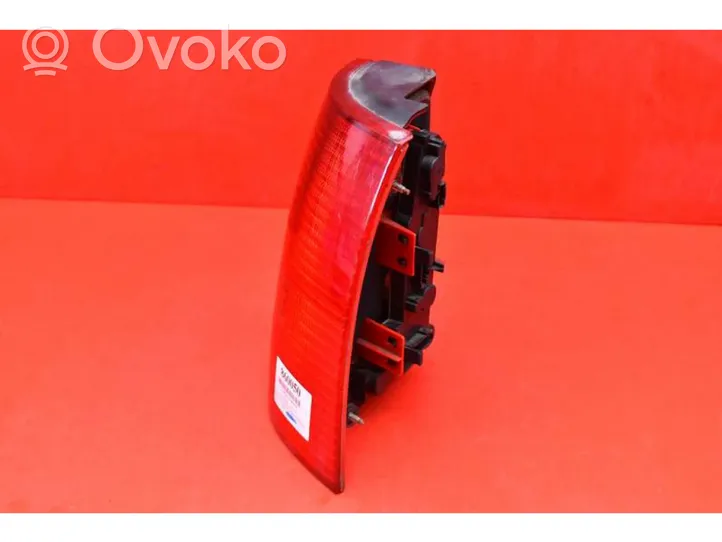 Volkswagen Bora Lampa tylna 1J9945075M