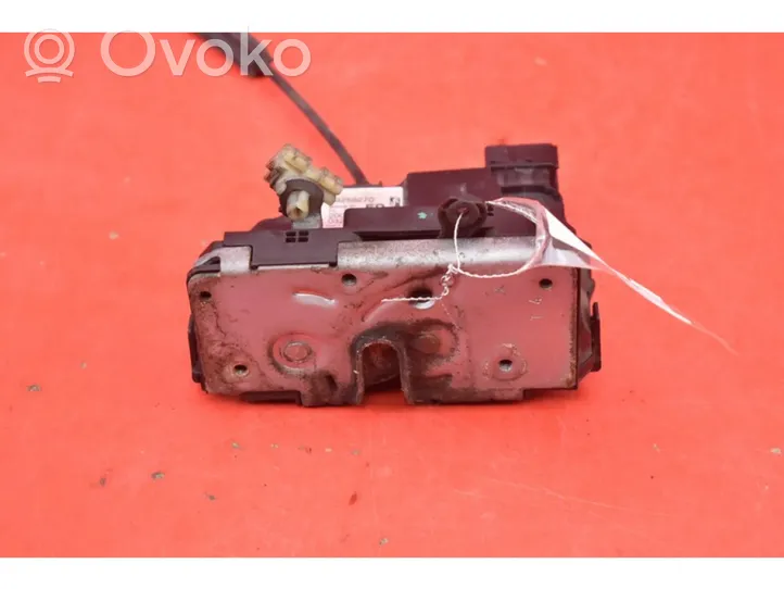 Opel Corsa D Front door lock 13258270