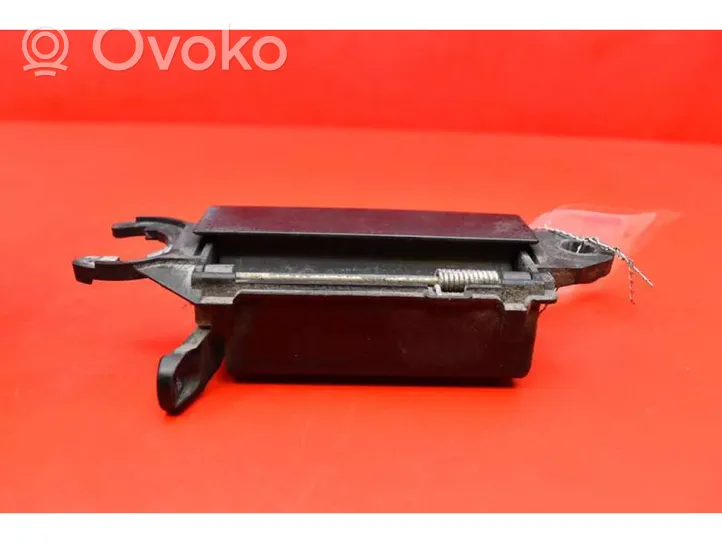 Audi A4 S4 B5 8D Takaoven ulkokahva 4A0837207A