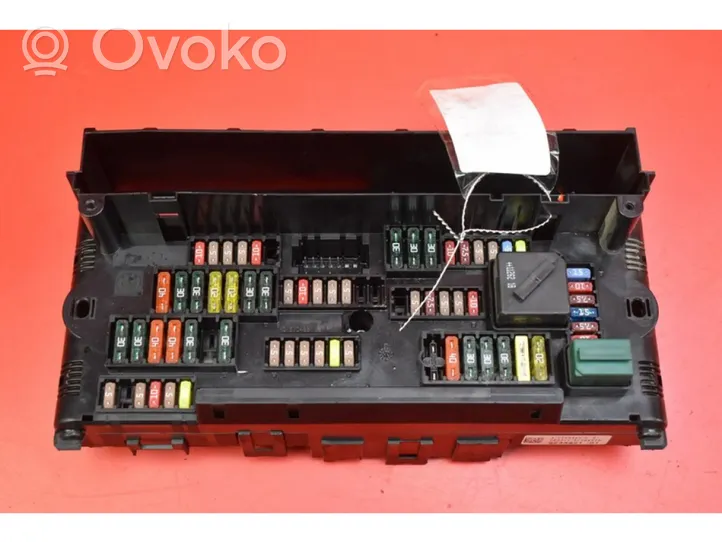 BMW 5 F10 F11 Fuse box set 9234421