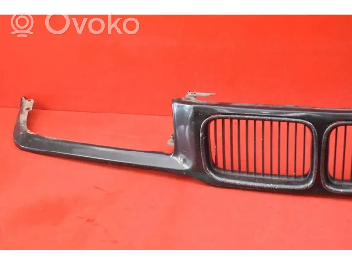 BMW 3 E30 Grille de calandre avant BMW