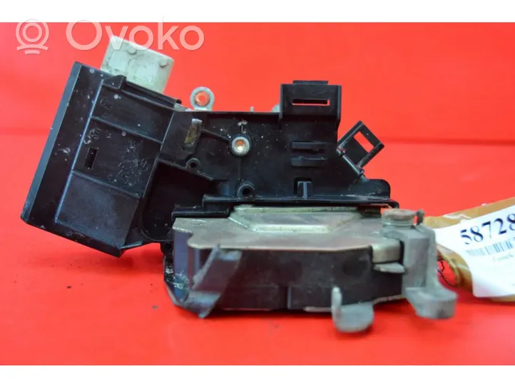 BMW 5 E39 Serratura portiera anteriore 8352165