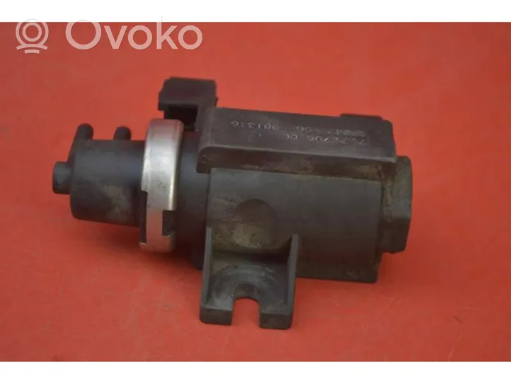 BMW 3 E36 Vacuum valve 72279600