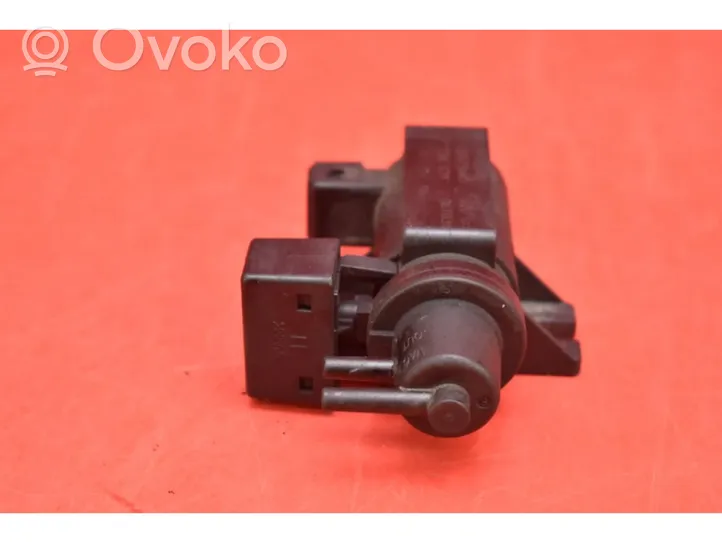 BMW X3 E83 Vacuum valve 7796634