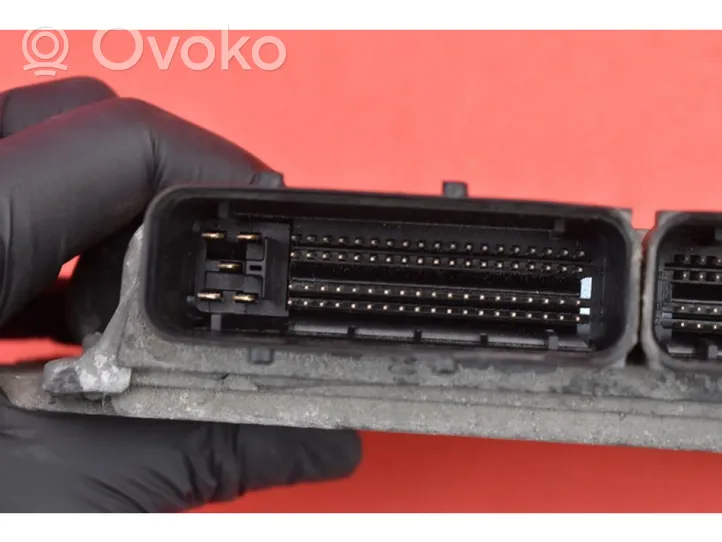 Nissan Note (E11) Komputer / Sterownik ECU silnika MEC37-500D27523