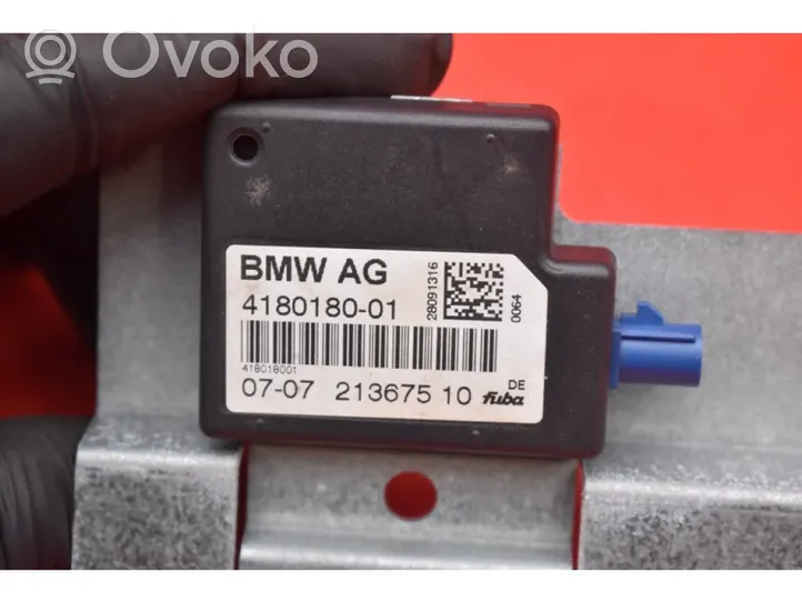 BMW X3 E83 GPS-pystyantenni 4180180-01