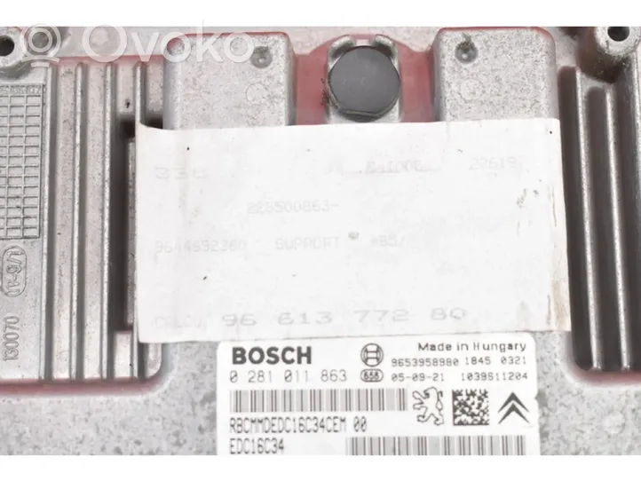 Citroen C4 I Unité de commande, module ECU de moteur 9661377280