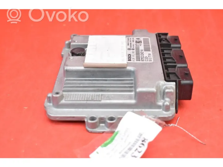 Citroen C4 I Unité de commande, module ECU de moteur 9661377280