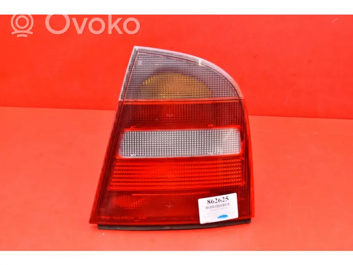 Skoda Octavia Mk1 (1U) Lampa tylna 1U6945112