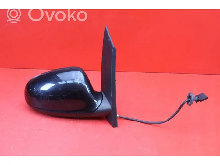 Opel Astra J Front door electric wing mirror 021094