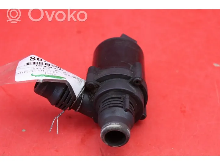 BMW 5 E39 Water pump 8381989