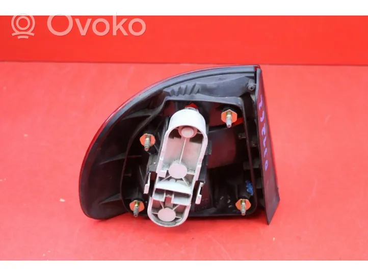 Volvo S40, V40 Lampa tylna 30801925