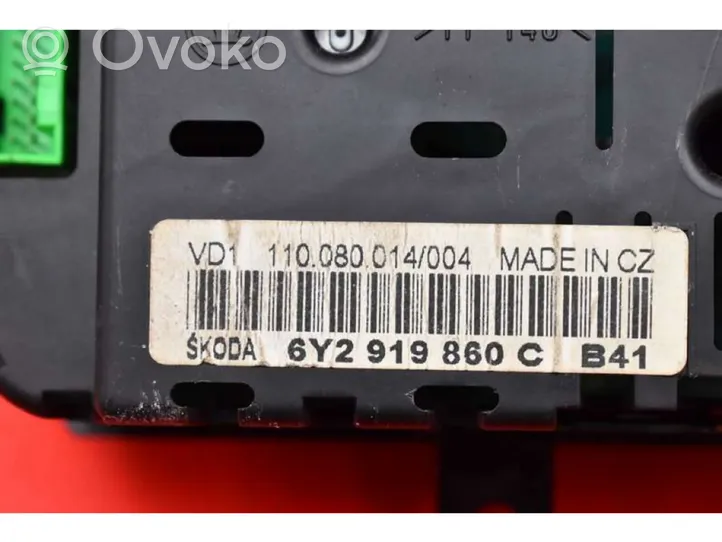 Skoda Fabia Mk1 (6Y) Licznik / Prędkościomierz 88311298