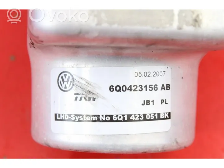 Volkswagen Polo IV 9N3 Ohjaustehostimen pumppu 6Q0423371