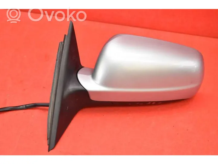 Volkswagen PASSAT B5.5 Front door electric wing mirror 3B0857933