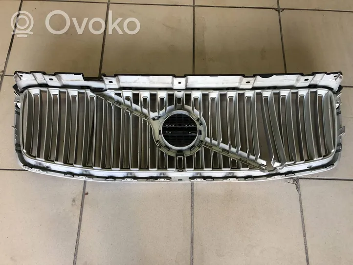 Volvo XC90 Maskownica / Grill / Atrapa górna chłodnicy 31425936