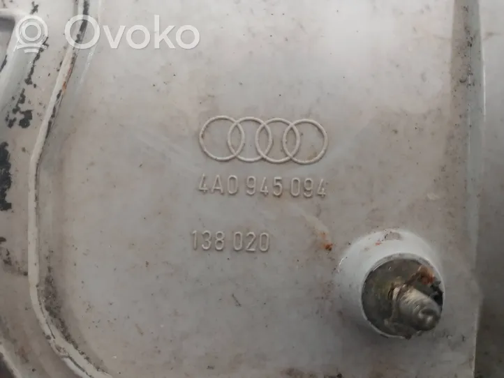 Audi 100 S4 C4 Задний фонарь в крышке 4A0945094