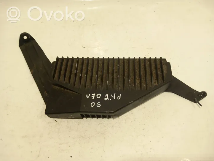 Volvo V70 Garso stiprintuvas 2222882450