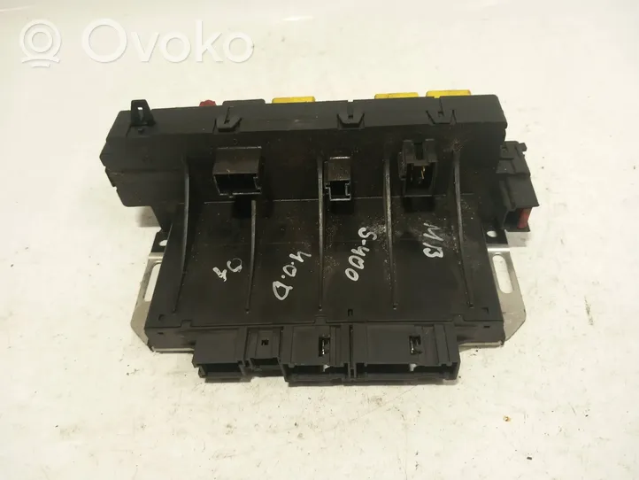 Mercedes-Benz S W220 Sulakemoduuli A0285459832