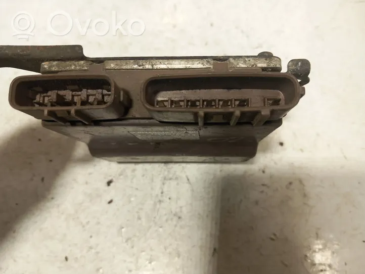 Toyota RAV 4 (XA20) Fuel injection control unit/module 8987120030