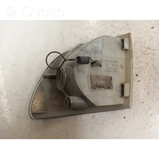 Mercedes-Benz Vito Viano W638 Frontblinker 6r01489