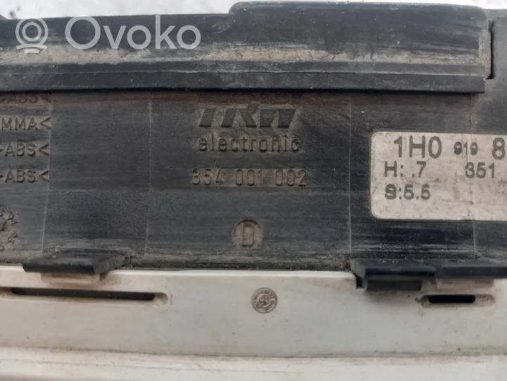 Volkswagen Golf III Tachimetro (quadro strumenti) 354001002