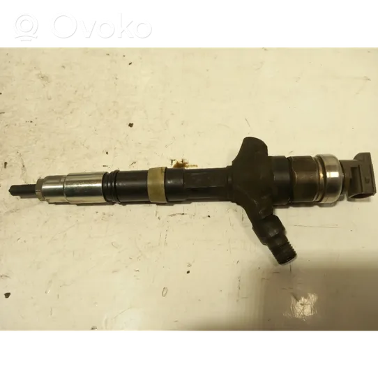 Toyota Avensis T250 Injecteur de carburant 236700g010