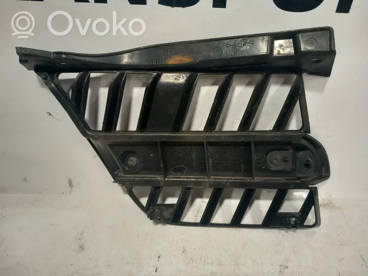 Mitsubishi Outlander Maskownica / Grill / Atrapa górna chłodnicy mn175977