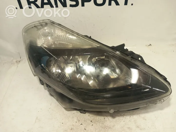 Renault Clio III Lampa przednia 