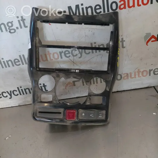 Citroen C3 Center console 823115