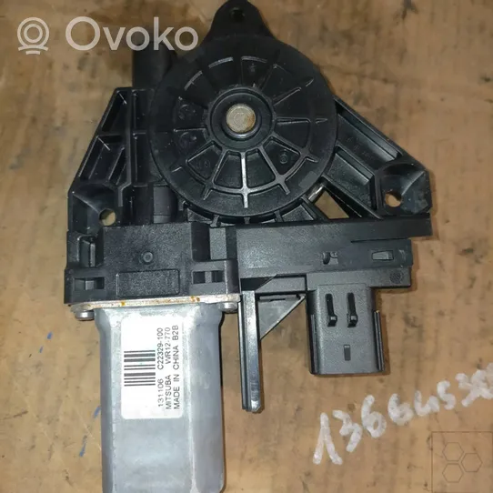 Fiat Freemont Moteur de lève-vitre de porte avant K04589151AA