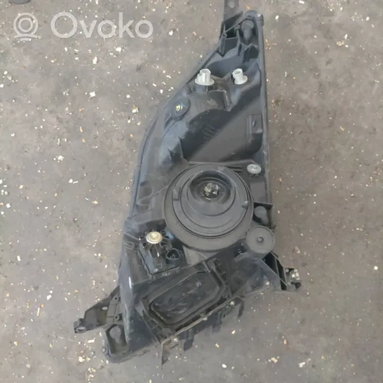 Toyota Prius (XW20) Takavalon heijastin 8113047181