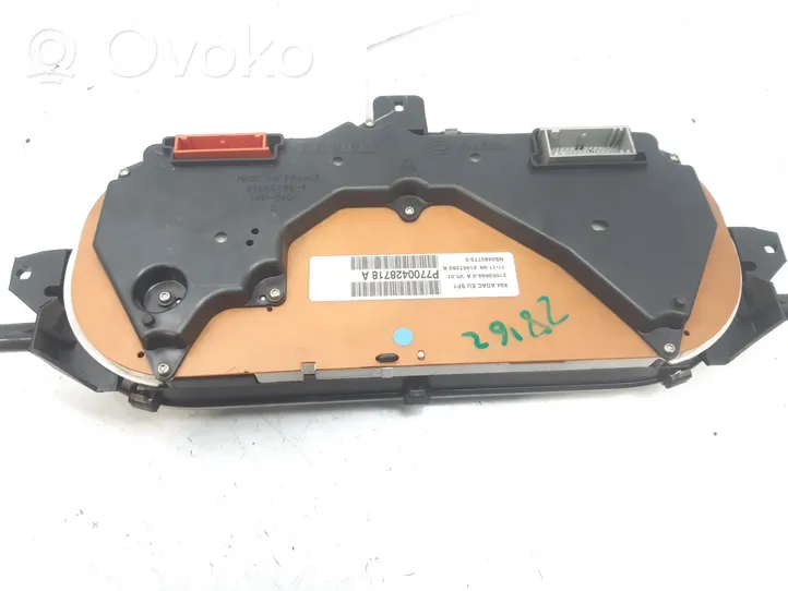 Renault Megane I Compteur de vitesse tableau de bord 7700428718A