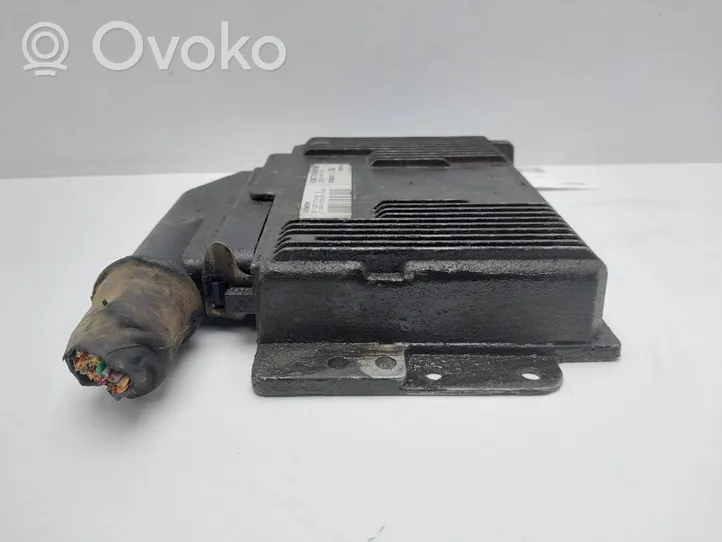 Renault Espace III Calculateur moteur ECU 7700868188