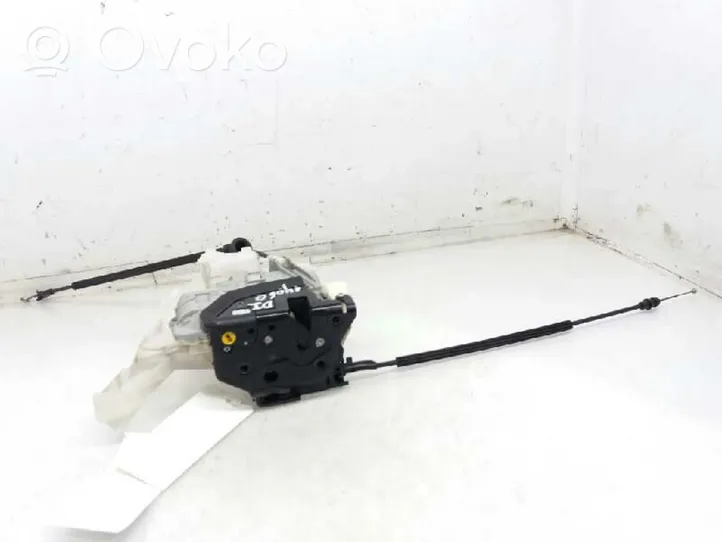 Volkswagen PASSAT B6 Front door lock 3C2837015A