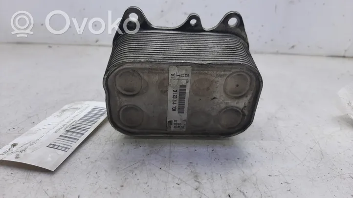 Volkswagen Tiguan Radiatore dell’olio del motore 03L117021C