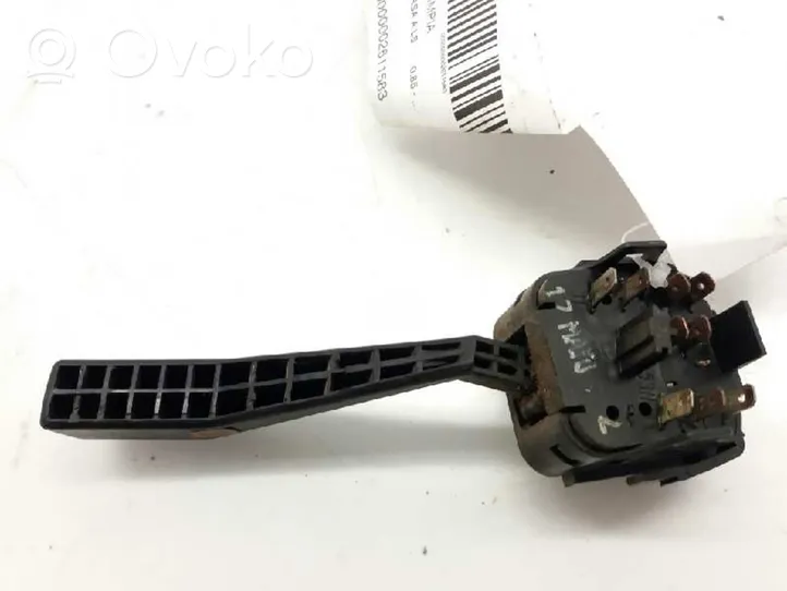 Opel Corsa A Commodo d'essuie-glace 90320301
