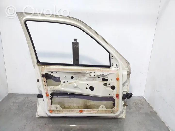 Volkswagen Vento Drzwi przednie 1H4831051R